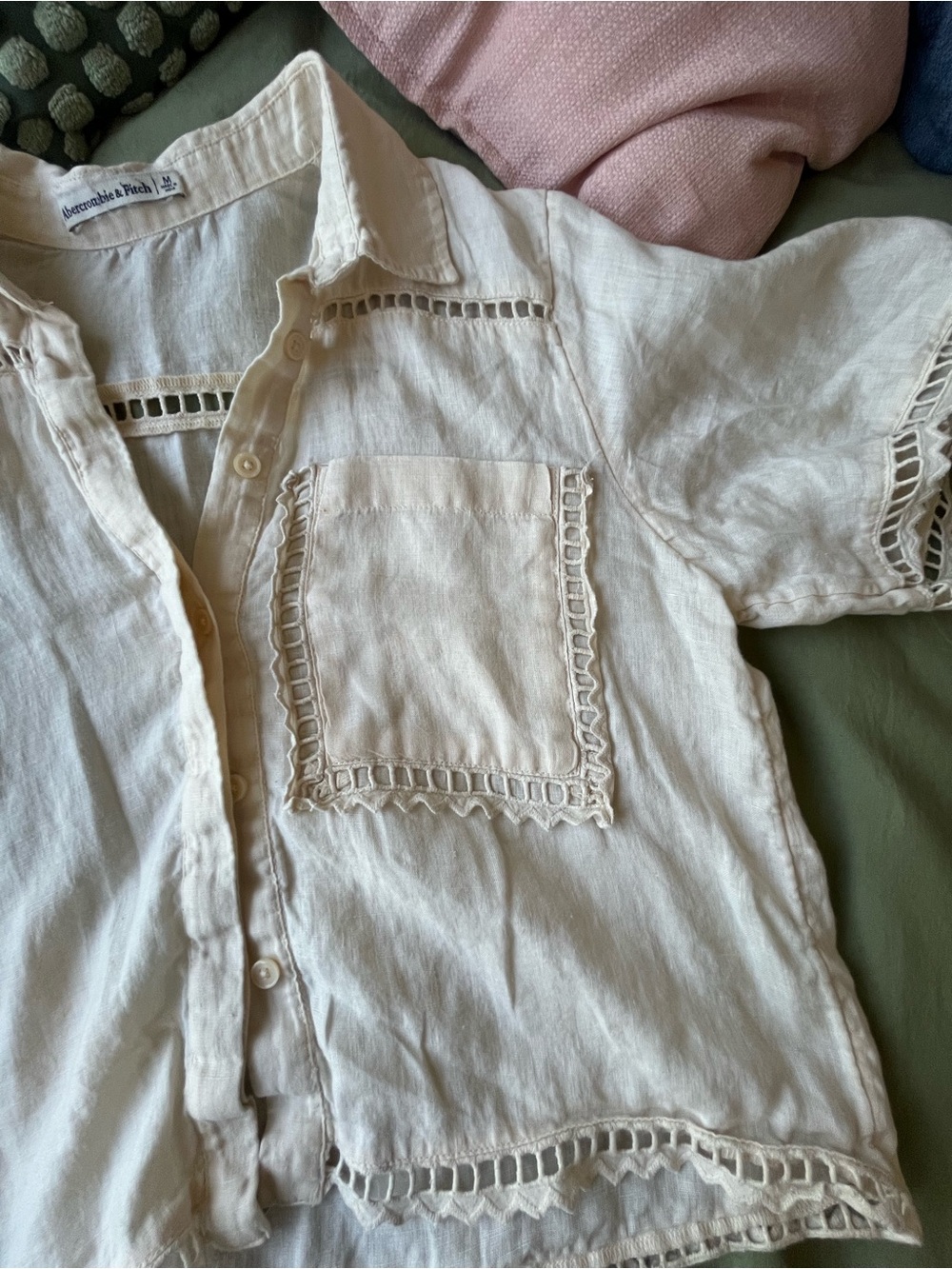 Light Cream Linen-Blend Crochet Trim Button-Up Top - Picture 4 of 6
